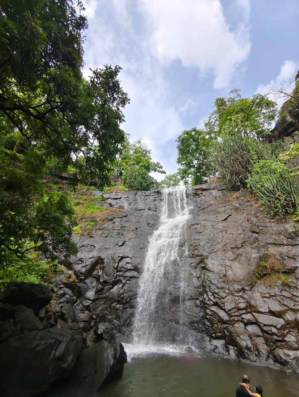 Nature Retreat at Dadhare Waterfall - Surrounded by Dense Forests